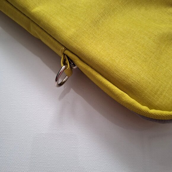 OneGet Citron Laptop Carrying Case - Picture 7 of 7